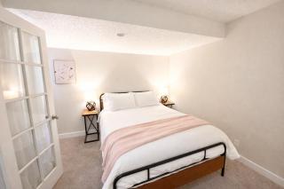 Lovely 2-bdrm Loft • Perfect Location • Downtown - 6