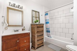 Great Location, Large Unit Deck - 4