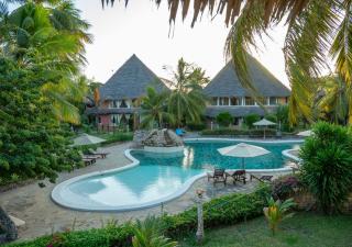 Tropical 2BR Malindi Escape with Pool - 0