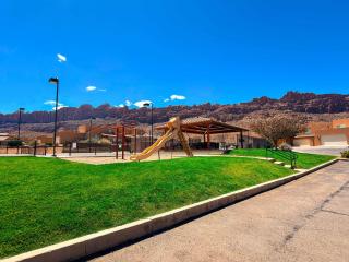 Rim Vistas #4A4 - 9