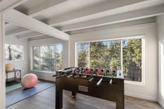 Tahoe Sanctuary - Hot Tub Sauna - Mtn Lake Views - Air Conditioning - 7