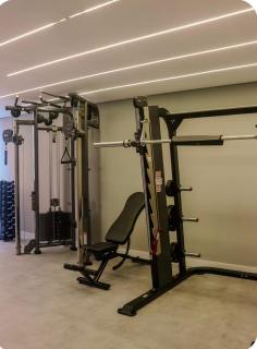 Studio 402 - 6