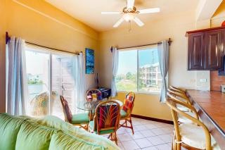 Suite F203 @ Mara Laguna - 3