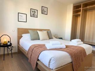 Perfect City Escape 2BR Flat w parking near the train station - 5