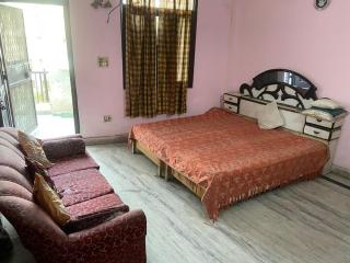 Affordable Independent 2BHK Entire Floor - 5