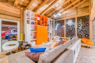 Luxury Chalet Chamonix with Pool & Sauna - 9