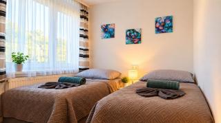 revLIVING Woodland Stay Apartment Heidenreichstein - inklusive Parkplatz - 5
