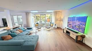 Luxury Vacation Villa, Private Jacuzzi & Sauna - 7