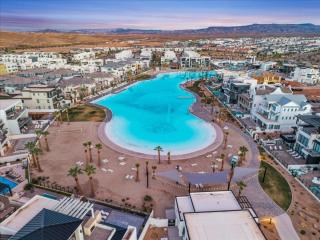 Rockaway Retreat at Desert Color by Ember Stays - 3