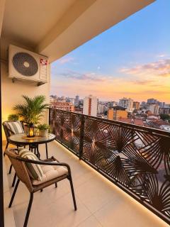 Golden View in City Center, 2BedR & 2 BathR - Private Parking Garage - 9