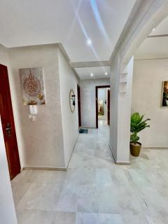Oasis Gueliz Center 2BR Parking Terrace - 6