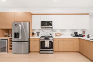 Brand New 3BR Townhome - Roof Top Patio and Garage - 7
