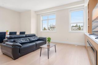 Newly Built 3BR Townhome - Rooftop Patio and Garage - 4