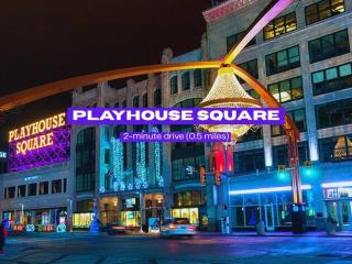 King Suite Dwntwn Playhouse Sq, RockHall, CSU - 1
