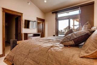 Spacious 4 Bedroom Townhome In River Run Village Within Walking Distance To Gondola And Restaurants - Keystone - 2