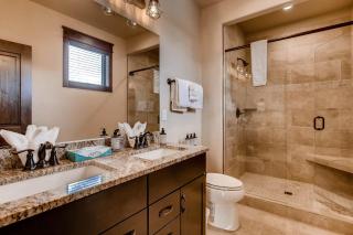 Spacious 4 Bedroom Townhome In River Run Village Within Walking Distance To Gondola And Restaurants - Keystone - 1