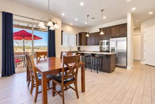 Casa Del Osos with Yard Pool and Spa - 4