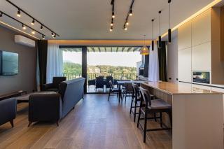 Mountain View Townhouse with Terrace & BBQ - 7