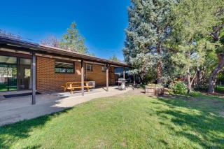 < 3 Mi to Pearl St: Home w/ Large Yard in Boulder - 8