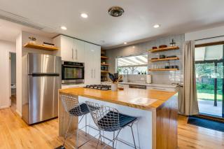 < 3 Mi to Pearl St: Home w/ Large Yard in Boulder - 2