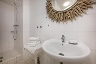 1 Star Apartments - 3