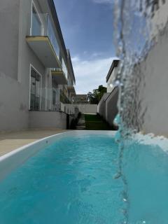 Apartamento próximo a praia de taperapuã Piscina Vaga - 0