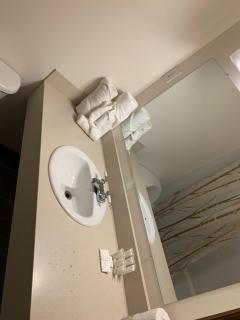Carman Motor Inn - 3