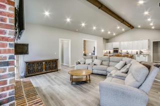Play & Unwind! Home w/ Fenced Yard in Amarillo - 4