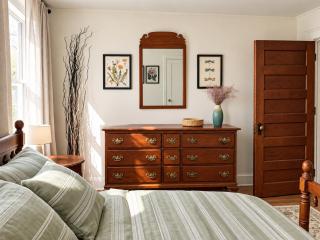 Charming Victorian Home In Historic District - 7