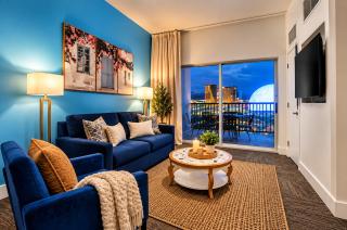 Sphere View Penthouse with Balcony at Platinum Hotel - 7