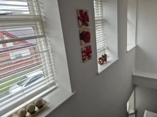 Contractor, NHS, Family Long Stay House with Parking & Fast WiFi in Willenhall - 3