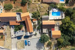 Holiday house with a swimming pool Vrbanj, Hvar - 11040 - 9