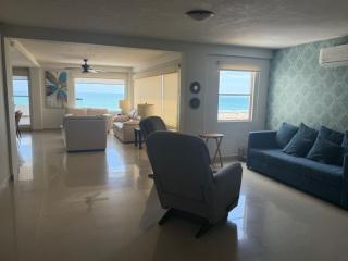 Apartment with Ocean View Steps from the Beach - 8