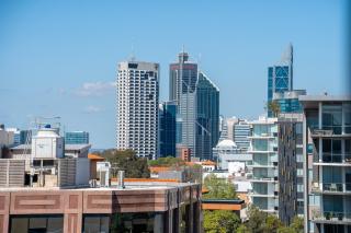 High-quality and Spacious West Perth 2BR Near Kings Park & CBD - 0