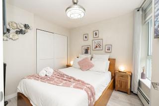 Home Away From Home 2BR 3 BD 2 BTH AC 6 guests with Amazing water view - 6