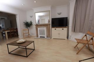 4-Bed Corporate House with Private Annex Workspace - 8