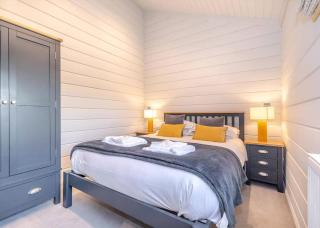 Snainton Luxury Lodges - 2