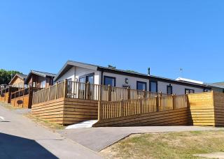 Shear Barn Holiday Park - 3