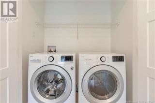 Comfy Bedrooms in a Home 8 Mins to YQM Airport & Downtown - Dieppe - 1
