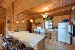 Lake Tapps Getaway w/ Private Fishing Dock! - 7