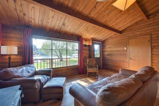 Lake Tapps Getaway w/ Private Fishing Dock! - 5