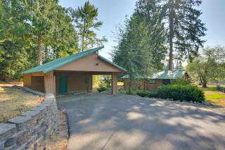 Lake Tapps Getaway w/ Private Fishing Dock! - 8