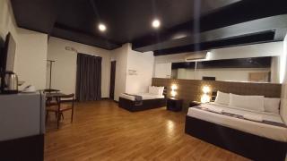 YKG Hotel - 6