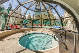 Mountain View Penthouse- 2BR Oasis at the Marquise in Whistler - 3
