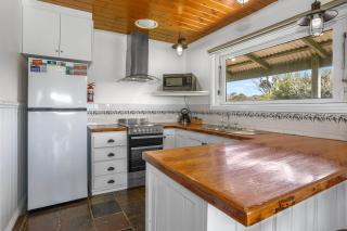 Apollo Bay Cottages- Sugarloaf - 5