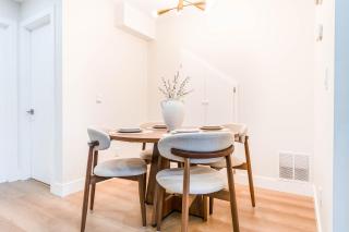 Modern Retreat Guest Suite Near Downtown with King Bed and Free Parking - 5