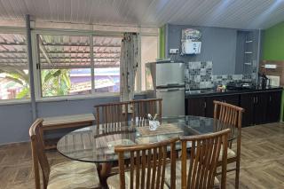 The Cozy Cove - Family Suite - 8