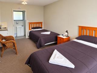 Tapawera Hotel - 3