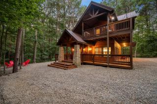 Honey Bear - 1BR Cabin & Hot Tub - 0