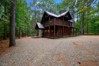 Honey Bear - 1BR Cabin & Hot Tub - 2